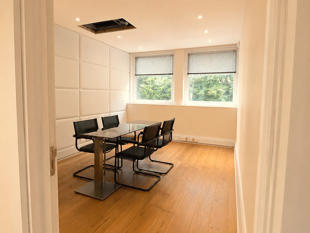 Private meeting room